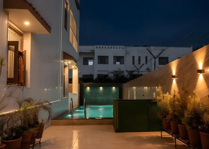 Arna Villa By Veo - Part Of Stayvista Udaipur